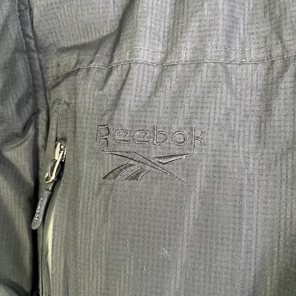 REEBOOK BLACK  PUFFER COAT WINTER BLACK COAT FRONT UNISEX MEN SIZE SMALL - Picture 12 of 14